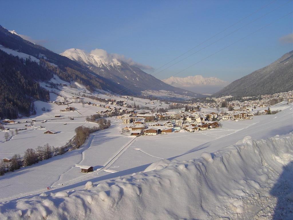 Haus Harbauer Neustift im Stubaital Exterior foto